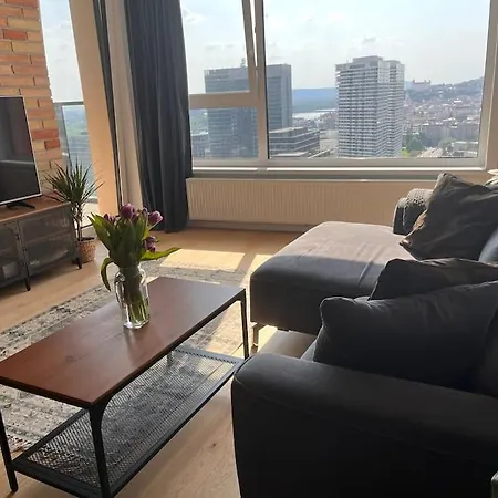 Appartement In Klingerka With Magnificent View Of Castle, Danube And Old Bratislava