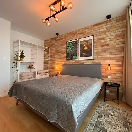 Apartment In Klingerka With Magnificent View Of Castle, Danube And Old